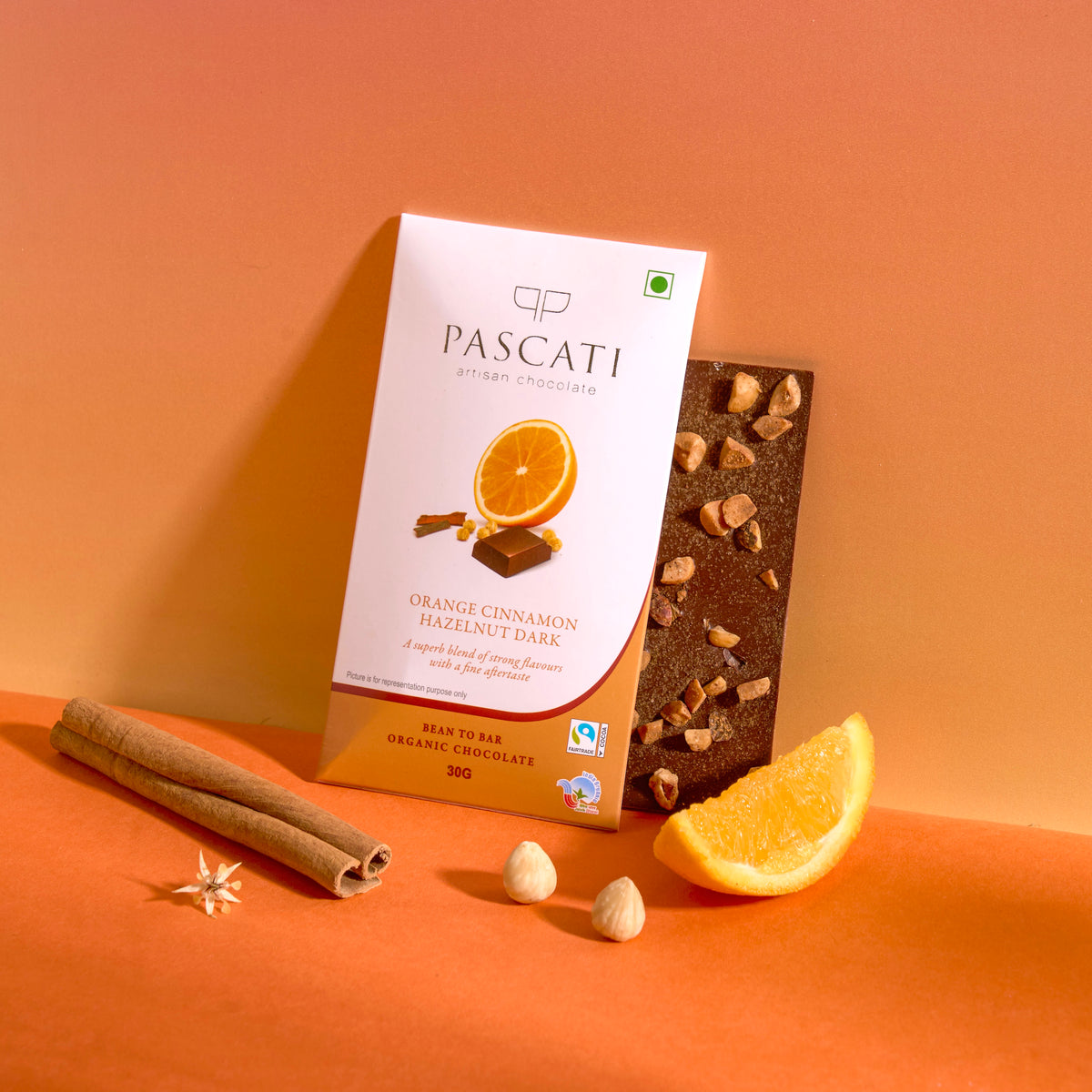 Pascati orange cinnamon hazelnut dark chocolate mini bar 30g — organic Fairtrade India